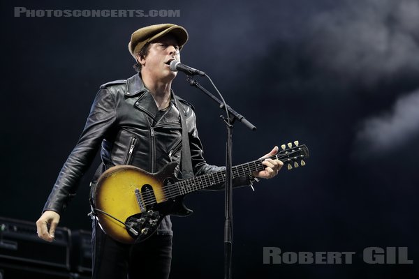 THE LIBERTINES - 2024-08-17 - CHARLEVILLE-MEZIERES - Square Bayard - Zanzibar - Carl Barat